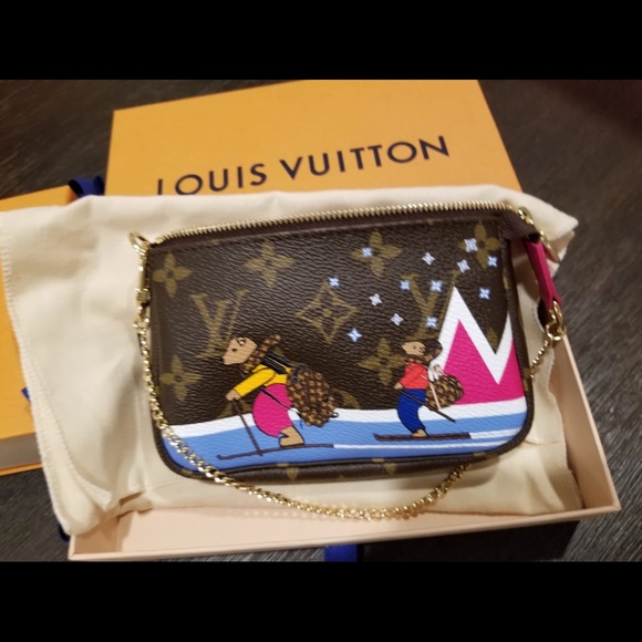 Louis Vuitton Handbags - New Louis Vuitton Mini Pochette!